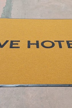 Lazer Kesim Logolu Paspas